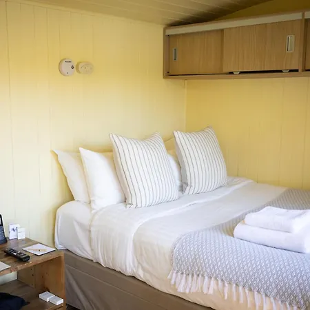 Tewinbury Farm Hotel Room photo