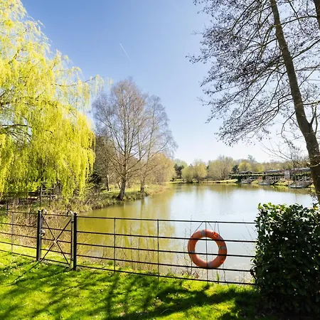 Tewinbury Farm Hotel Exterior photo