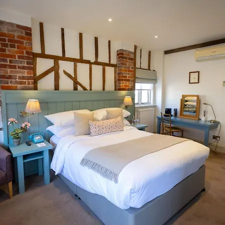Tewinbury Farm Hotel Exterior photo