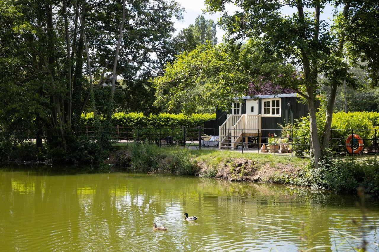 Tewinbury Farm Hotel Tewin