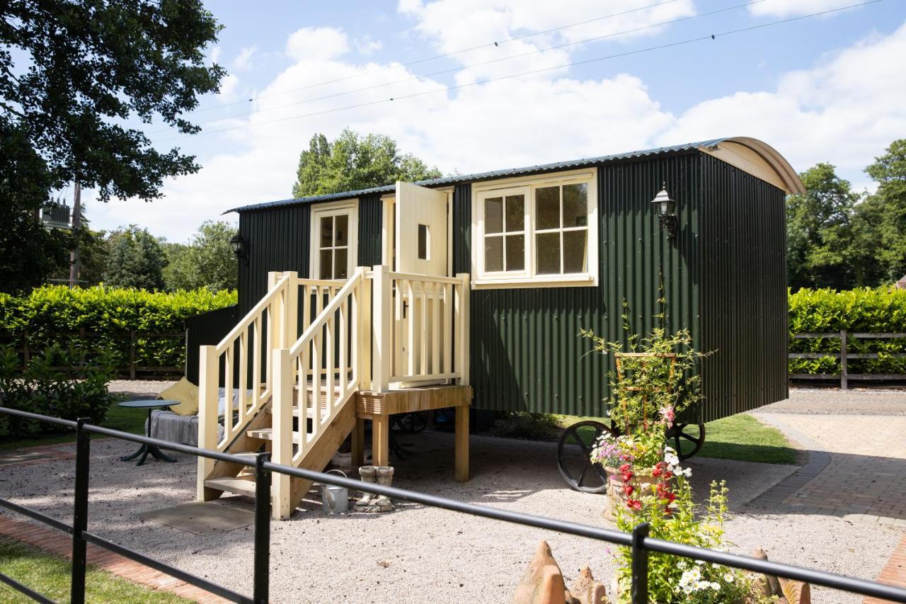 Tewinbury Farm Hotel Tewin