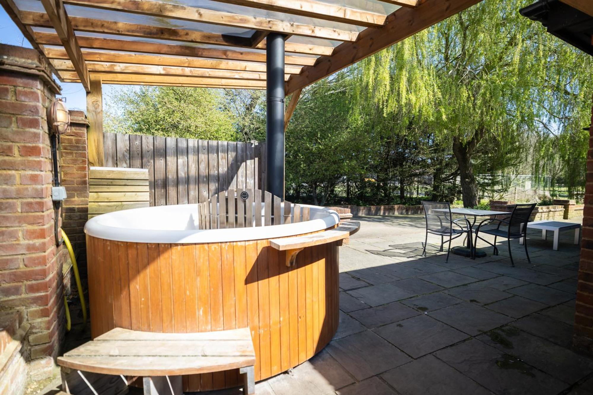 Hotel Tewinbury Farm 4*